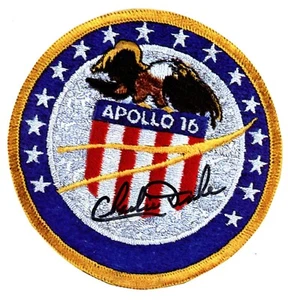 Apollo Astronauta Charlie Duke foto firmata - Foto 1 di 1