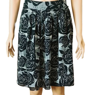 Silk Blend Floral Pleated Skirt 4 Banana Republic Black & Gray Raw Waist Lined - Image 1 of 4