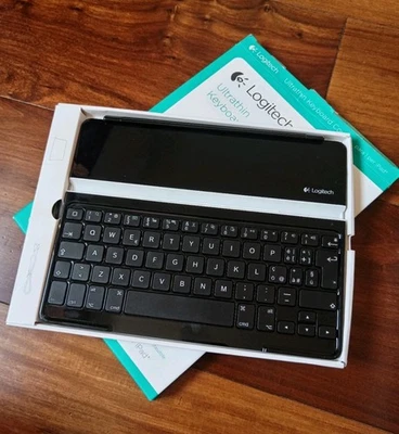 Logitech Ultrathin Keyboard cover per IPad 2 e 3 generazione ITA - Immagine 1 di 4