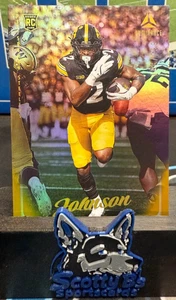 2025 Panini Luminance - Rookies Kaleb Johnson #109 Gold /299 (RC) - Steelers - Picture 1 of 2