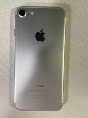 Apple iPhone 7 32gb Silber: voll funktionsfähig ✅ mit Splitscreen - Bild 1 von 2
