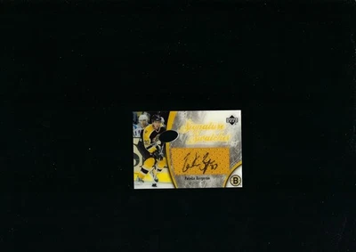 2005' 06 UPPER DECK ICE SIGNATURE SWATCHES PATRICE BERGERON SP RARE - Image 1 of 2