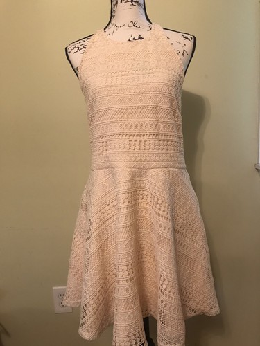 OFF WHITE Abito in pizzo geo bianco sporco crema con scollo a mezza altezza da The Vanity Room