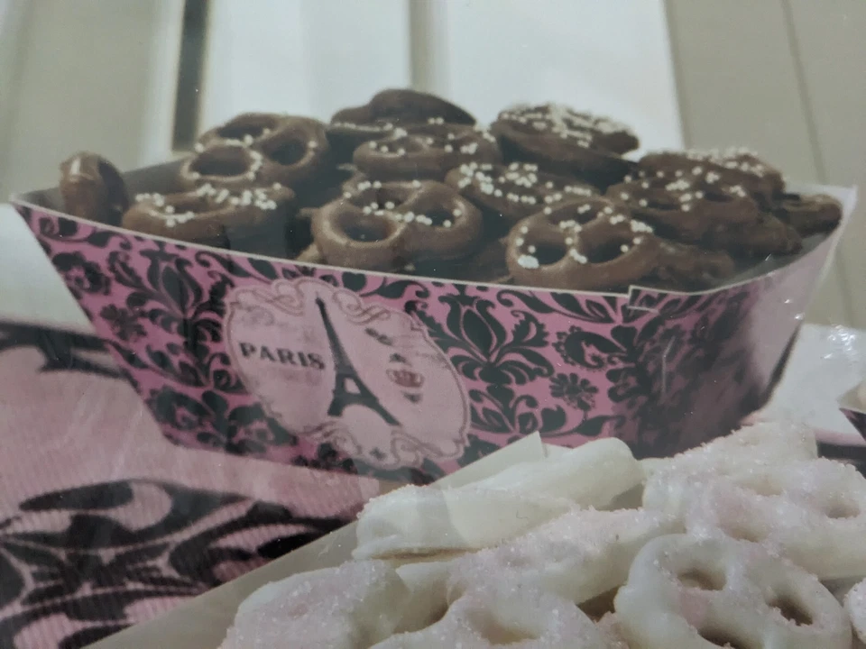 amscan PAPER BOWLS PARIS EIFFEL TOWER Theme Pink Black Graphics 3 Pieces NEW - Image 1 of 4