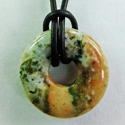 Collar de cordón de cuero verde, tostado, crema ágata 1 3/16" donut de piedra 22" nuevo #45 Foto 1 de 3