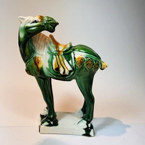 "Estatuilla de caballo de guerra de cerámica esmalte por goteo Sancai estilo dinastía Tang china 6,5""" - Imagen 1 de 5