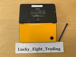 Nintendo DSi XL LL Console Giallo Stilo Giapponese ver [H] - Foto 1 di 4