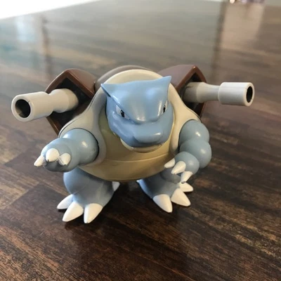 Figura de acción de batalla Pokemon BLASTOISE 2019 WCT estatuilla Evolved Squirtle EX juguete Foto 1 de 4