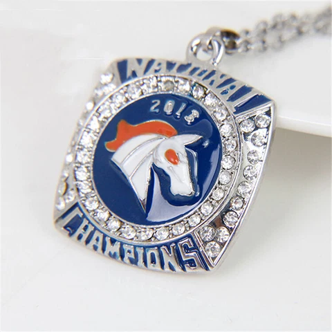 2013 Denver Broncos Necklace Super Bowl Championship Medallion Pendant - 45 Cm Cover