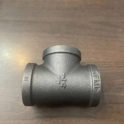 1-1/4" NPT Tee Black Malleable Iron Pipe Fitting MI030741BMI - Image 1 of 3