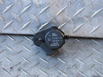 03 BMW 525I BLEND DOOR ACTUATOR 69179449 6CYL 2.5L 4DR SDN AT - Image 1 of 4