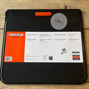 Le Creuset Toughened Non-stick Metal Bakeware Cookie Sheet NEW - Picture 1 of 6