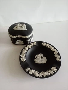 Wedgewood Vintage White on Black 7.5cm Lidded Trinket Dish and 11cm Ashtray. - Picture 1 of 14