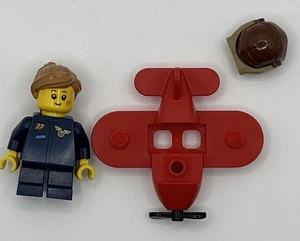 LEGO CMF Series 21 Airplane Girl Collectible Minifigure - Picture 1 of 3