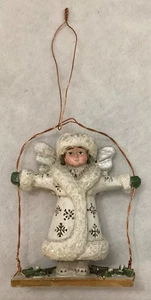 Midwest Pam Schifferl Invierno Blanco Ángel En Columpio Adorno Alambre de Cobre - Imagen 1 de 3