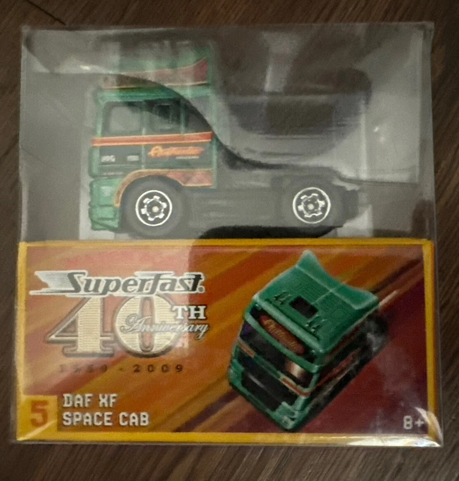 MATCHBOX-#5-SUPERFAST 40TH ANNIVERSARY-DAF XF SPACE CAB-GREEN(SEMI)--2008-- - Image 1 of 1