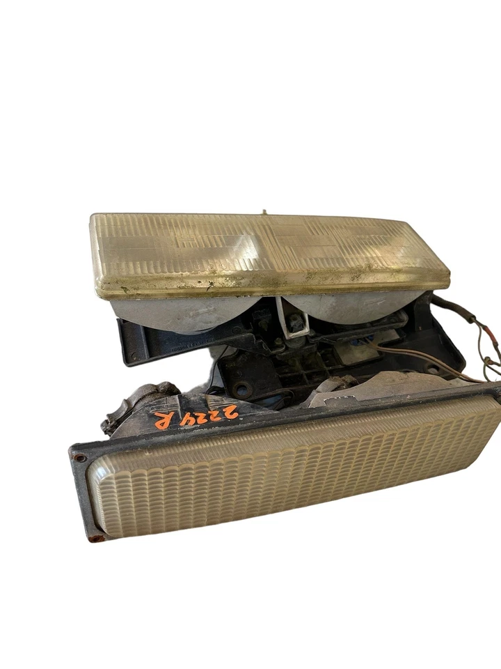 90 91 92 93 94 95 96 97 98 99 Chevy 1500 Conjunto de faros conductor izquierdo Foto 1 de 4