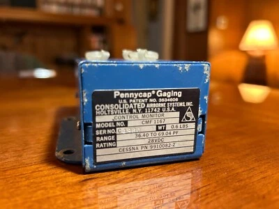 Monitor de cantidad de control de combustible consolidado Bendix CMF1167 CMF 1167 cessna Foto 1 de 4