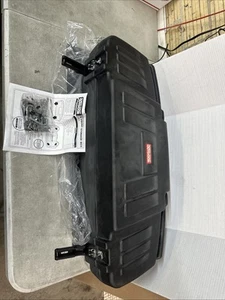 NUEVO North Coast Exterior ATV Caja de Almacenamiento Frontal PN 640100 - Imagen 1 de 6