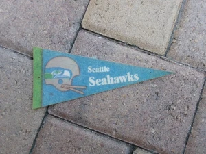 Vintage used 1970's Mini Pennant Seattle Seahawks - Picture 1 of 1