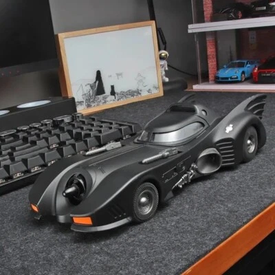 1:24 Scale The Batman Batmobile 1989 DC Comics Diecast Car Toy Collectible NEW - Image 1 of 4