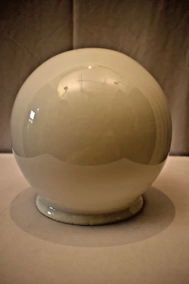 Vintage German-Made Glass Lamp Shade - Large Globe Design - Milky White Decorati - Image 1 of 4