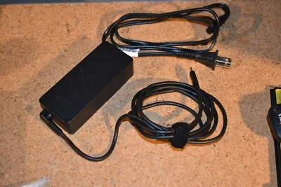 Cargador de Laptop Original Lenovo 65W USB-C Tipo-C ADLX65YDC2D Foto 1 de 4