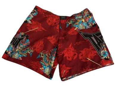 Pantalones Cortos De Colección Y2K Tapout Para Hombres 36 Dragones Monstruos Nadar Rojo Multicolor AOP Foto 1 de 4