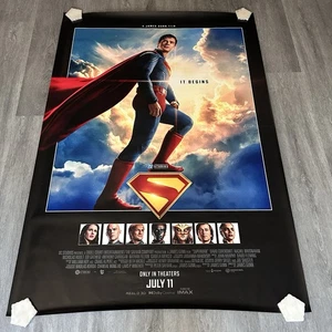 SUPERMAN It Begins 2025 DC Studios BUS STOP POSTER FILM ORIG 48X70i - Foto 1 di 9