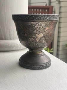 ANTIQUE VICTORIAN SILVERPLATE CHALICE LOVING CUP? HEART MOTIF FLOWERS RARE - Picture 1 of 13