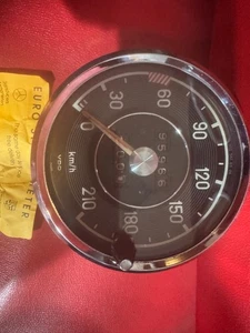 Mercedes Benz W 111/Euro Speedometer 0025428306 - Picture 1 of 5