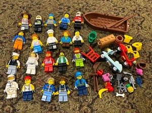 LEGO LOT OF 20 MINIFIGURES City Mixed Lot With Accessories lot #17 W raft/boat - Picture 1 of 1