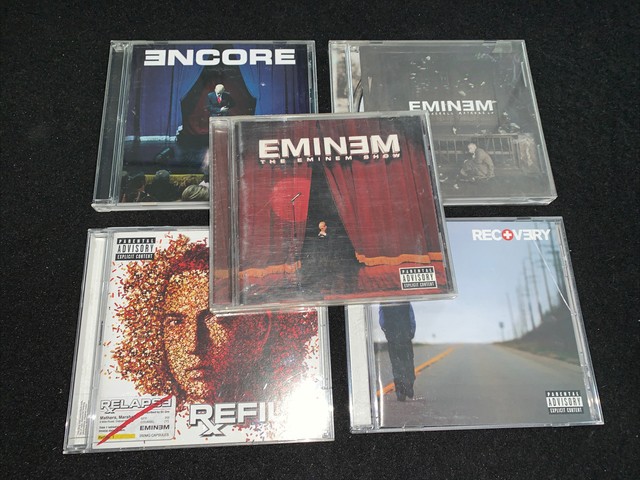 Greatest hits by Eminem, CD x 2 with techtone11 - Ref:117598486