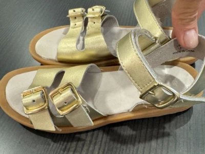 Sandalias Celeste Umi de cuero dorado para niñas talla 12 usadas en excelente estado Foto 1 de 4