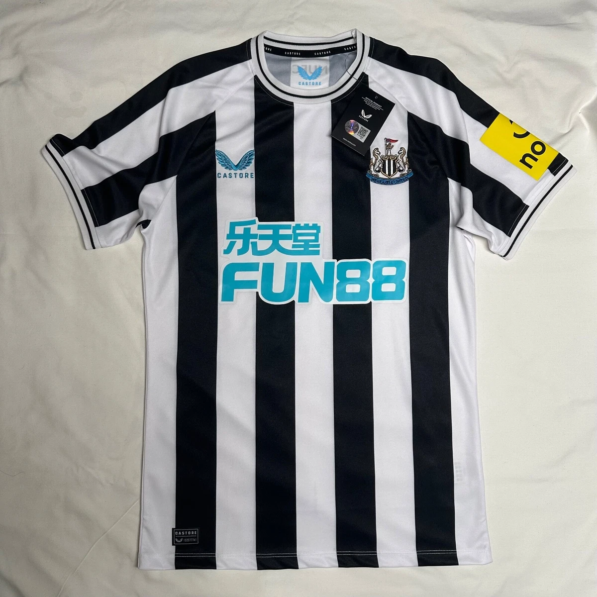 Size S Men Newcastle United International Club Soccer Fan Apparel