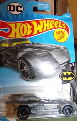 Серебряный автомобиль Hot Wheels 2019 BATMOBILE DC Batman 2/5 от Mattel - Изображение 1 из 2