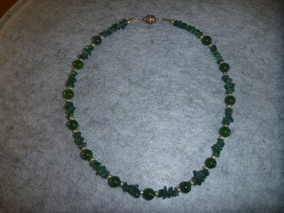 Smaragd/Achat-Kette,  dunkelgrün-silber - Bild 1 von 2