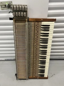 Allen Organ Keybaord (61 keys each) - Picture 1 of 13