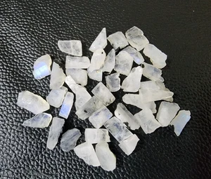 Sparkling 40pcs White Rainbow Moonstone Rough Gemstones 8–16mm, Blue Flash Light - Picture 1 of 10