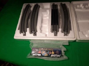 Hawthorne Village Star Trek Express Train U.S.S Enterprise Bridge & Crew Engine - Picture 1 of 9