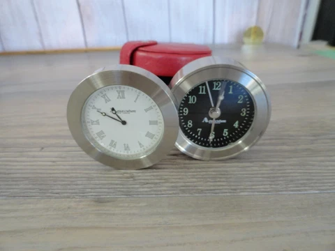 AQUASCUTUM OF LONDON TRAVEL ALARM CLOCK WITH RED CASE FOR REPAIR Cover