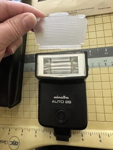 Minolta 28 Auto Flash For Minolta Charger or adapter - Picture 1 of 9