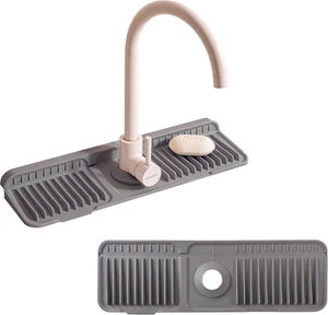 Protector contra salpicaduras de fregadero de silicona de 17,7" con bandeja de goteo, soporte para esponja y jabonera - Imagen 1 de 7