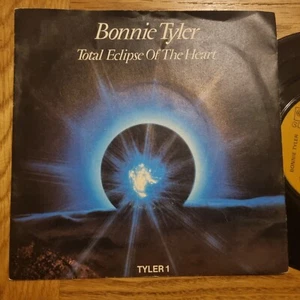 Bonnie Tyler - Total Eclipse Of The Heart CBS Records 7" Vinyl 45 RPM Single - Picture 1 of 3