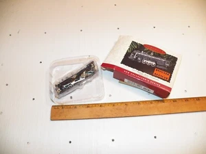 1996 HALLMARK KEEPSAKE ORNAMENT 700 E Hudson Steam Locomotive LIONEL Train - Picture 1 of 4