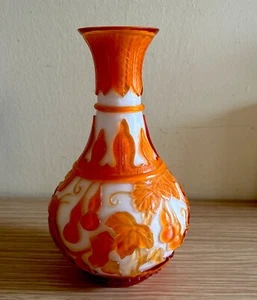 Antique Chinese Peking Glass Vase Hand Carved - Picture 1 of 6