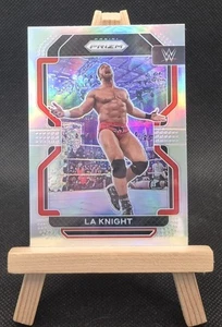 Panini Prizm WWE 2022 - Silver Prizm #142 - LA Knight - Imagen 1 de 2