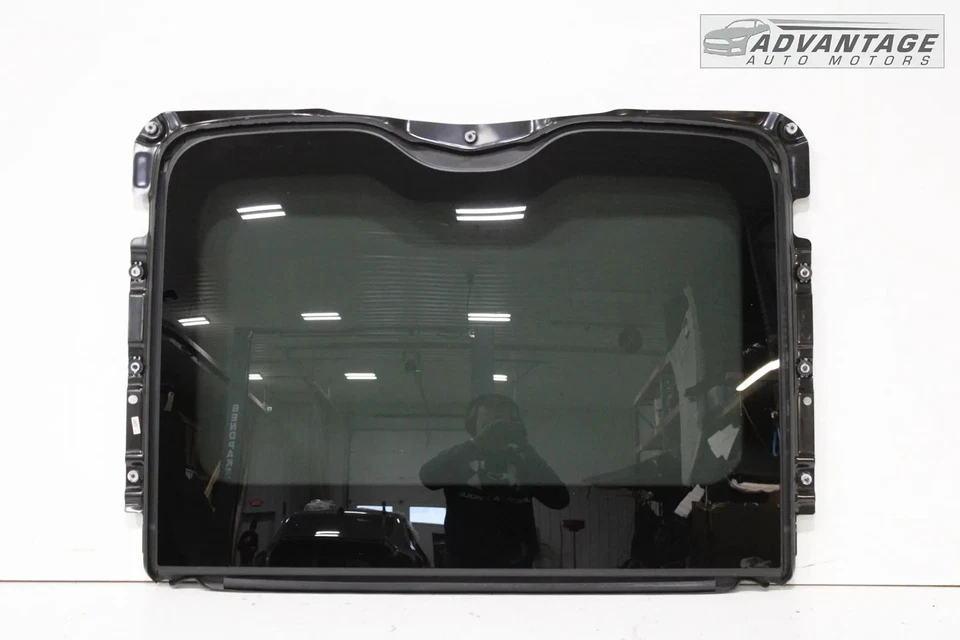 2017-2022 BMW 740I XDRIVE G12 ПАНОРАМНЫЙ СОЛНЦЕЗАЩИТНЫЙ ЛЮК НА КРЫШЕ ЗАДНЕЕ СТЕКЛО ОТ ОРИГИНАЛЬНОГО ПРОИЗВОДИТЕЛЯ - Изображение 1 из 4