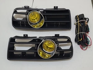 Front Bumper Grill Yellow Fog Light Lamp Grille for VW Golf GTI TDI MK4 97-03 . - Picture 1 of 3