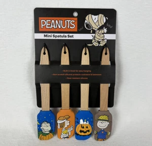 Mini spatule Peanuts Snoopy Charlie Brown Gang Linus 4 pièces Halloween - Photo 1/6